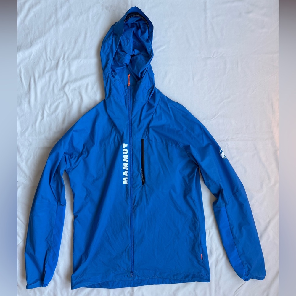 Mammut Men’s Aenergy Hooded windbreaker